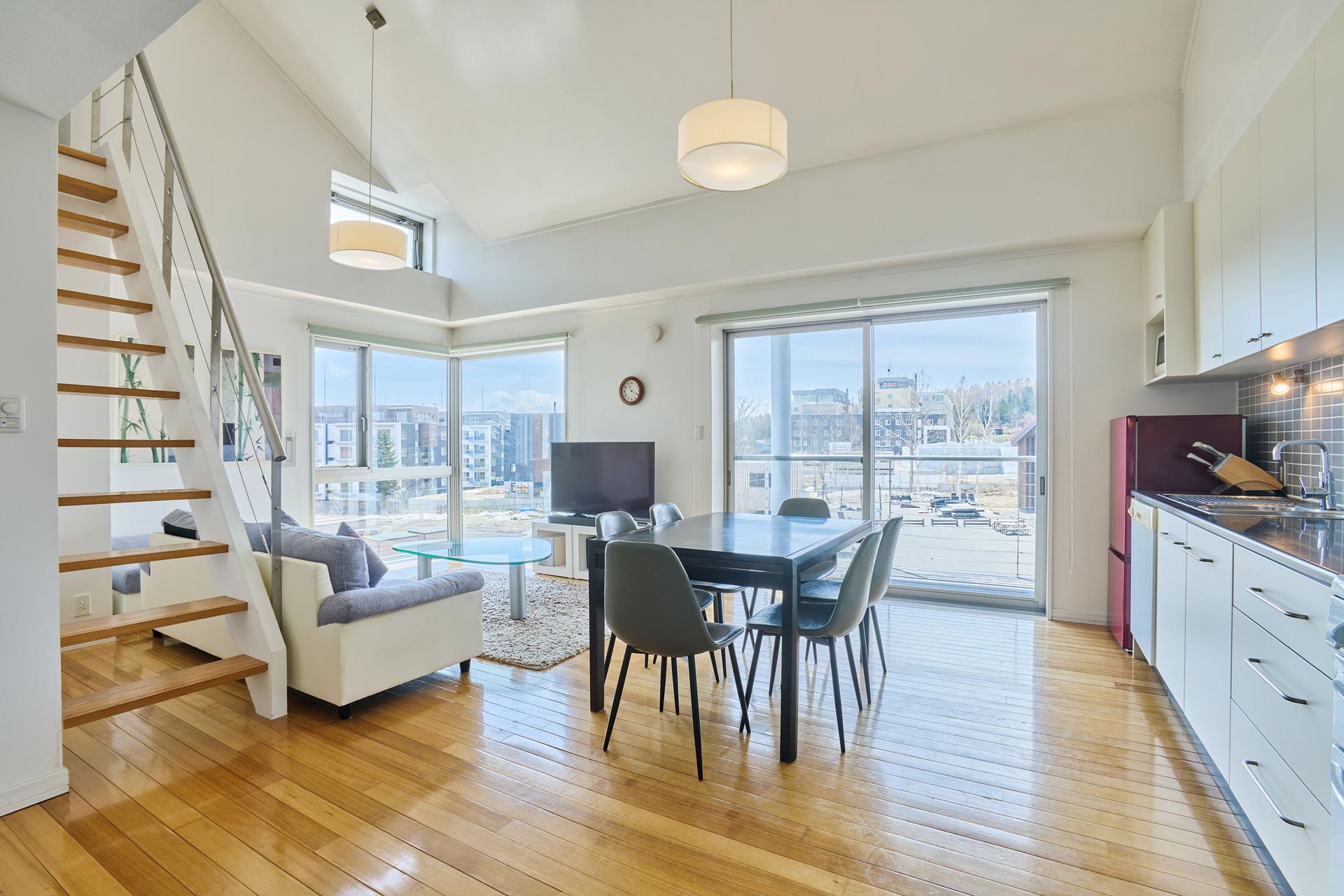 ディープトラックス 3ベッドルーム