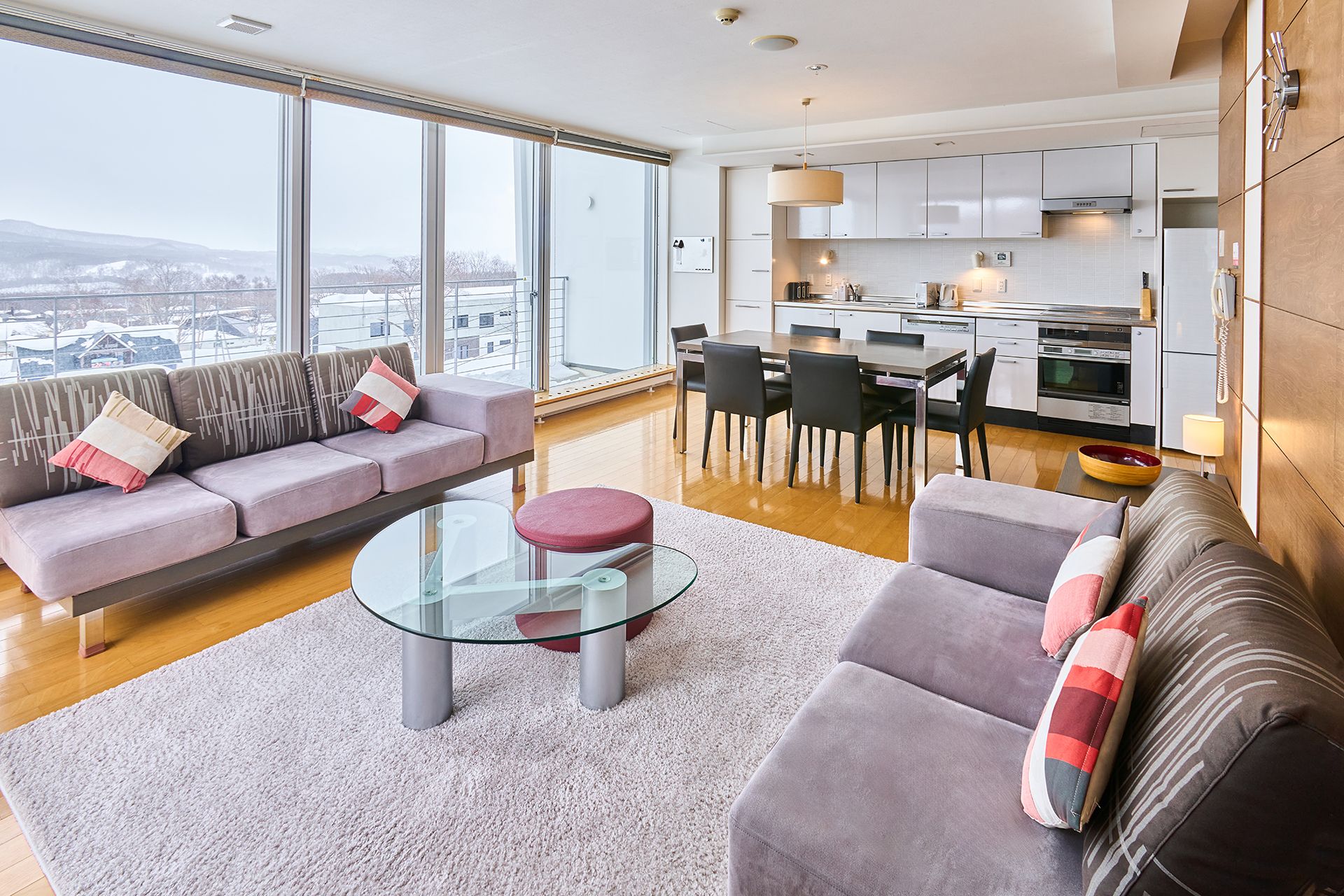 Youtei Tracks 1 Bedroom