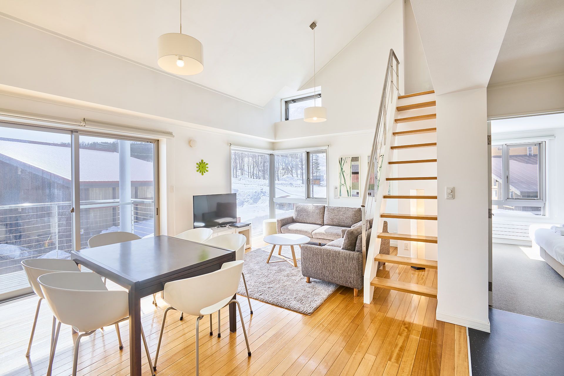 Deep Tracks 2 Bedroom