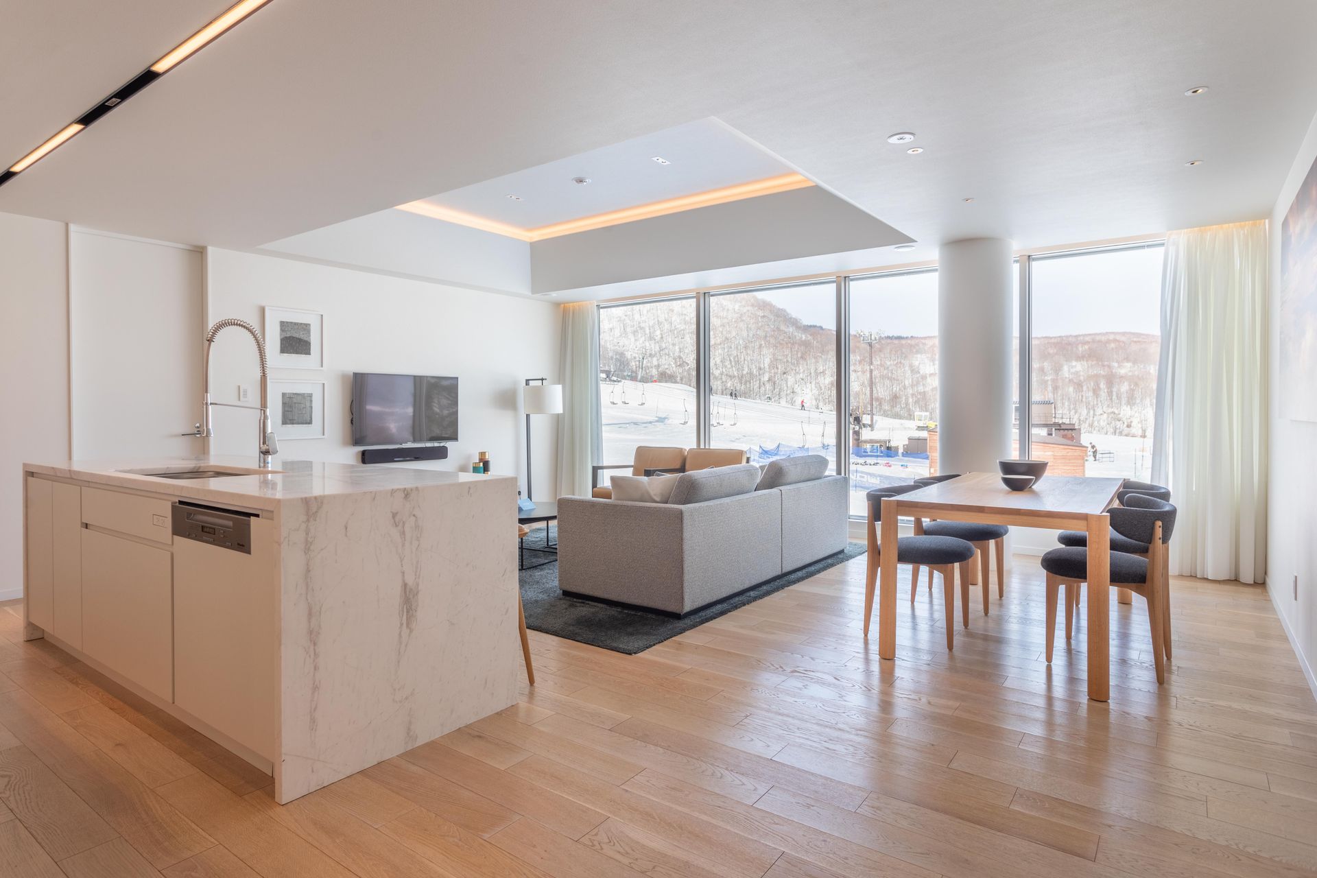 2 Bedroom Suite East View